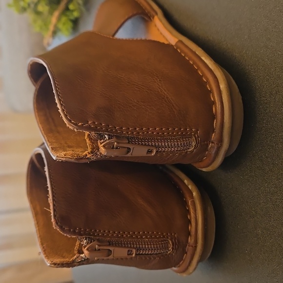 BOC Born sandals Women’s size 7  Brown Zipper Slip-On Sandal Open Toe - Picture 4 of 9